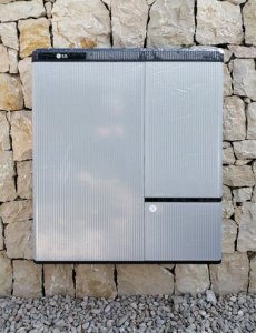off-grid solution with solar batterys LG CHEM